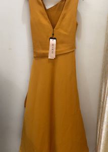 Elegant Mustard Yellow Midi Dress