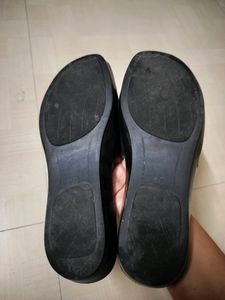 Sandles