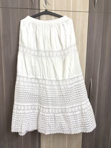 Chic White Lace Skirt