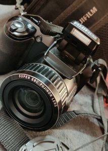 Fujifilm Digital Camera - Excellent Condition