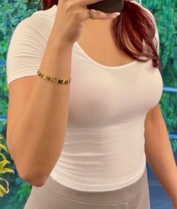 CROPPED SCOOP NECK T-Shirt