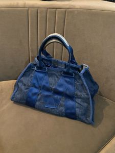 MARC JACOBS TOTE BAG