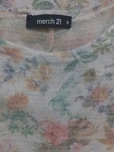 Soft Floral Print Crop Top Very Beautiful.