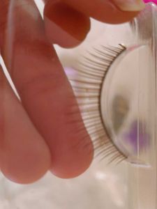 Huda Beauty 6D Lashes