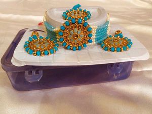 Stunning Turquoise & Gold Jewellery Set