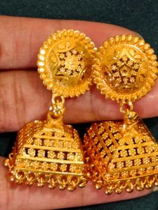 Exquisite Gold Jhumka Earrings