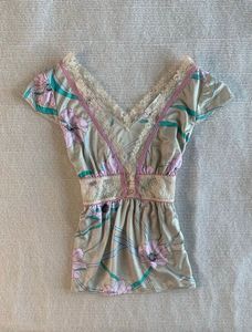 Floral V-Neck Lace Trim Top