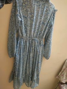 Dress No Flaws..Selling because Of Size Issue