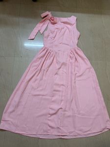 Elegant Pink Midi Dress with Bow Detail