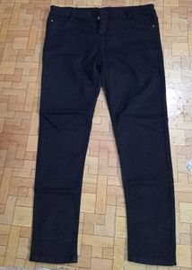 Classic Black Denim New Jeans