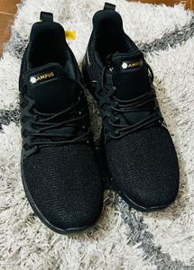 Stylish Black &amp; Gold Sports Shoes