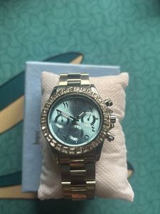 Elegant Wrist Watch (Replica)