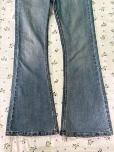 Blue flares Jeans 🩵