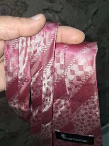KC Koutons Tie - Pink Patterned 🩷🆕