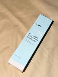 iUNIK Beta-Glucan Lacto Barrier Milk Essence