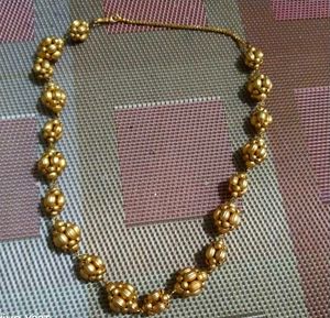 Elegant Gold Beaded Necklace
