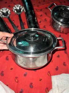 Stainless Steel Cooking Pot with Lid