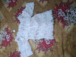 Cute Ruffled Top &amp; Jeans Set