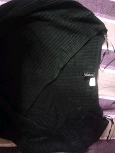 Criss Cross Black Ripped H&M top