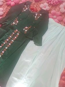 Embroidered Kurta Set