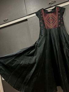 Elegant Black Embroidered Ethnic Gown