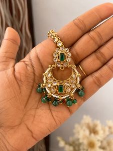 Elegant Maang Tikka with Green Stones