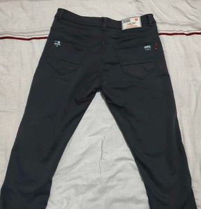offer 🎁 Men's Dark Grey Slim Fit Chino Trousers