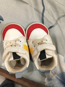Baby Sneakers Size 18