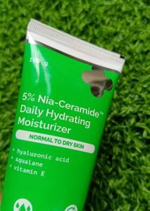 The derma co 5% nia ceramide daily hydrating moist