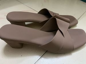 women mauve heels