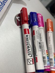 4 Whiteboard Marker With Free Paste