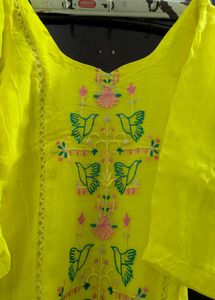 Yellow Embroidered Kurta Set with Blue Dupatta | M