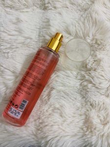 Max Pink Body Mist with Gold Cap