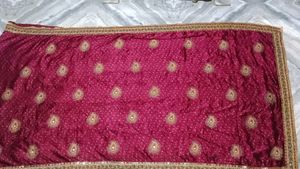 New Like Maroon Saare With Blouse(Size:-30).   Fall And Pico Done, Used It Like 1/2 Times With Absolutely No Defect 😊                                   ↙️