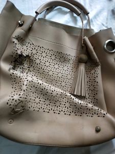 Beige Handbag,Used Only 1flaw, But It Can Be Fixed