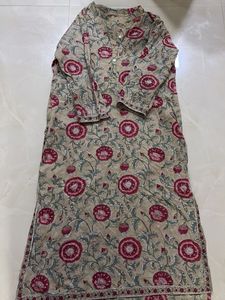 Beige Elegant Floral Cotton Kurta with pockets