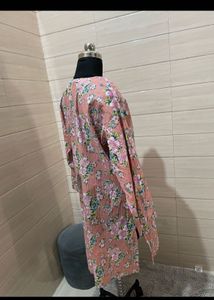 Made in Pakistan khaadi Chic Floral V-Neck Tunic
