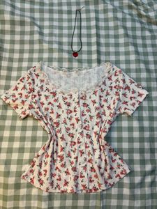 Vintage Floral Button-Up Top