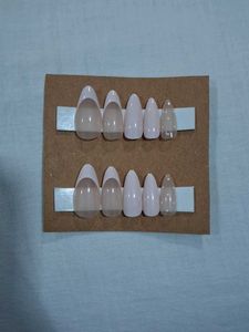 Almond Shape Press-On Nails