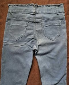 Skinny Fit Jeans with Frayed Hem