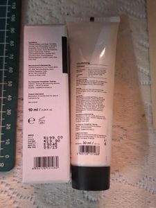 minimalist glycolic face wash and vitamin c