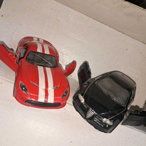 2 KINSMART Die cast cars