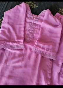 Pakistani Beautiful Lavender Kurta Set