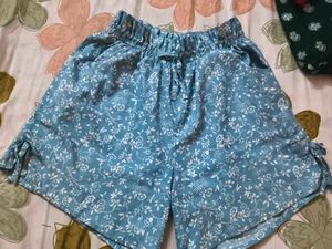 Koreanstyle shorts for women