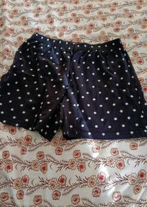 lot of 5 tops and shorts
