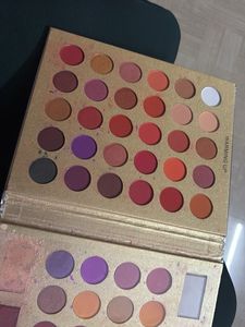 Versatile Eyeshadow Palette