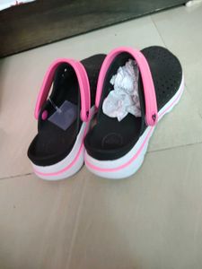 Skechers Black Pink Clogs never Used  uk1..