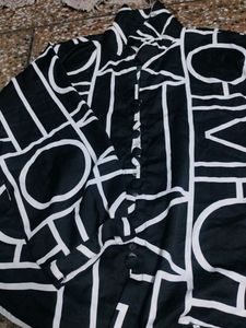 Graphic Print Black Tunic Top