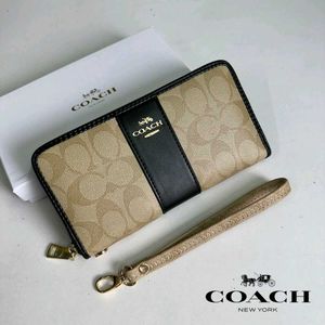 LIMITED EDITION SABYASACHITAJ CLUTCH*BOX STYLE CLU