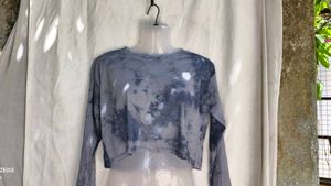 15254. Tie-Dye Mesh Long Sleeve Top
